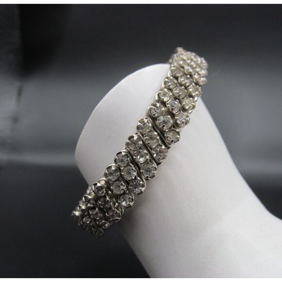 Vintage Expandable Rhinestone Bracelet Made in Japan - Picture 7 of 10